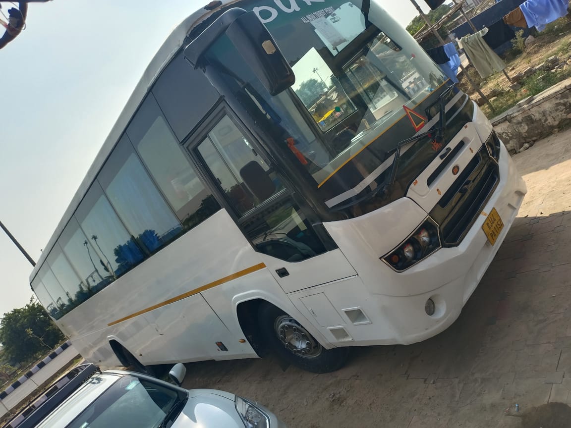 Agra Bus Traveller